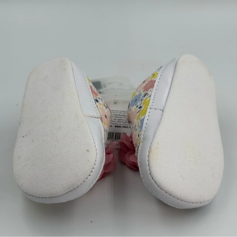 Child Of Mine Floral Crib Shoes Size 1 (0-3 months) Slip On Elastic Laces New
